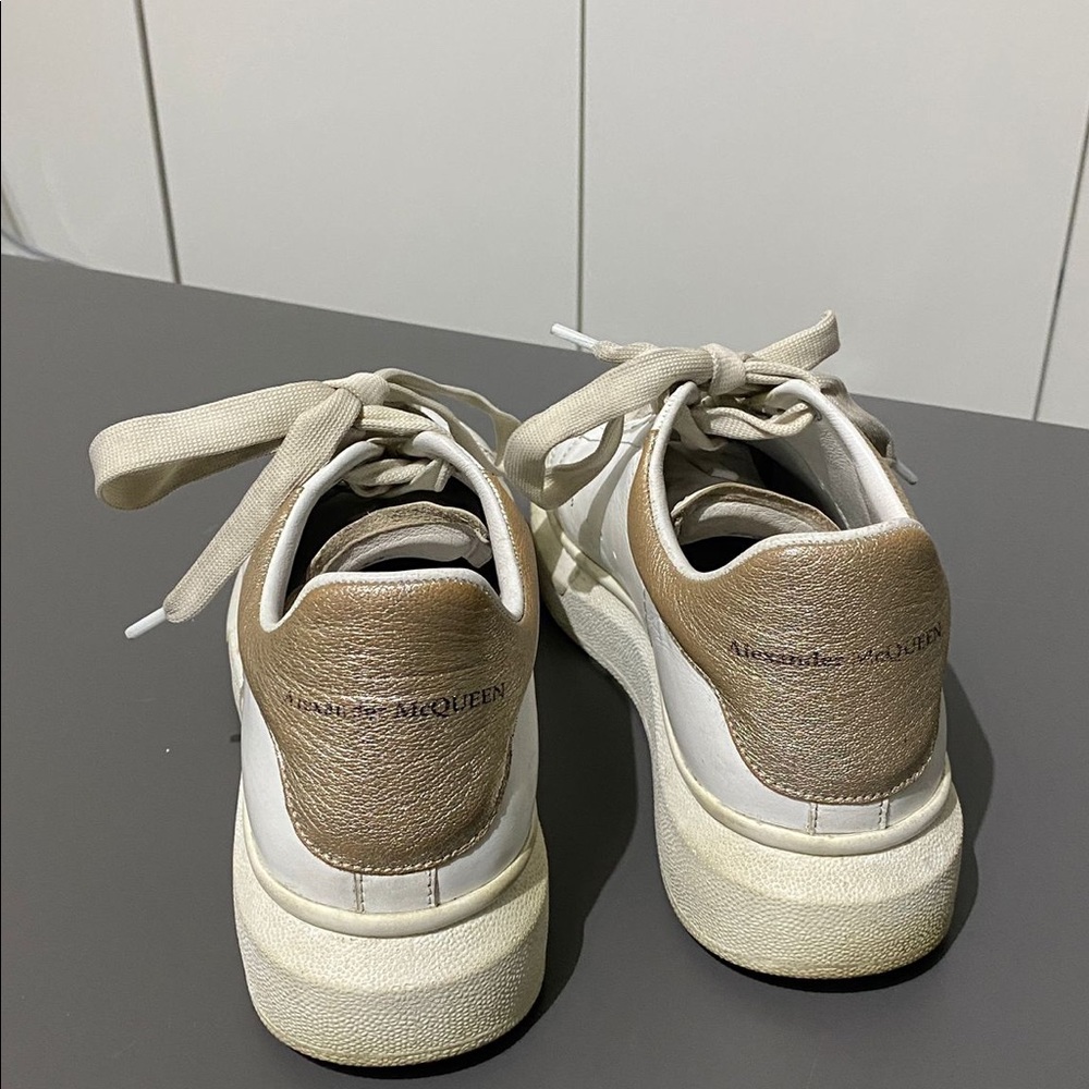 Alexander Mcqueen - image 1